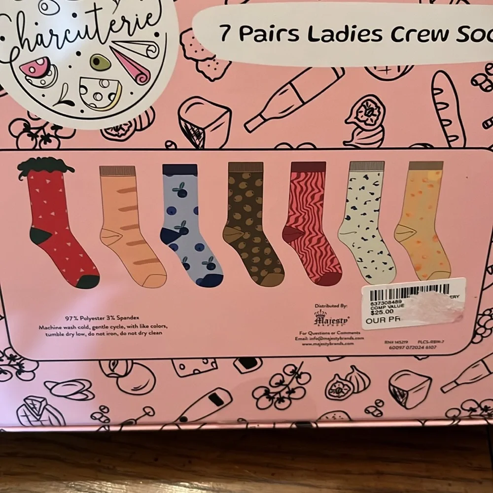 Charcuterie crew socks, NWOT‎
